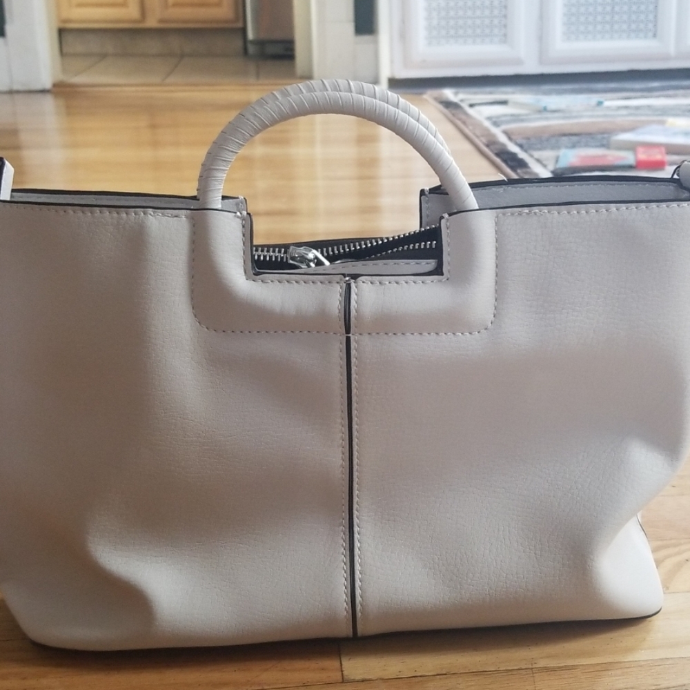 Bag - Picture 2 of 2